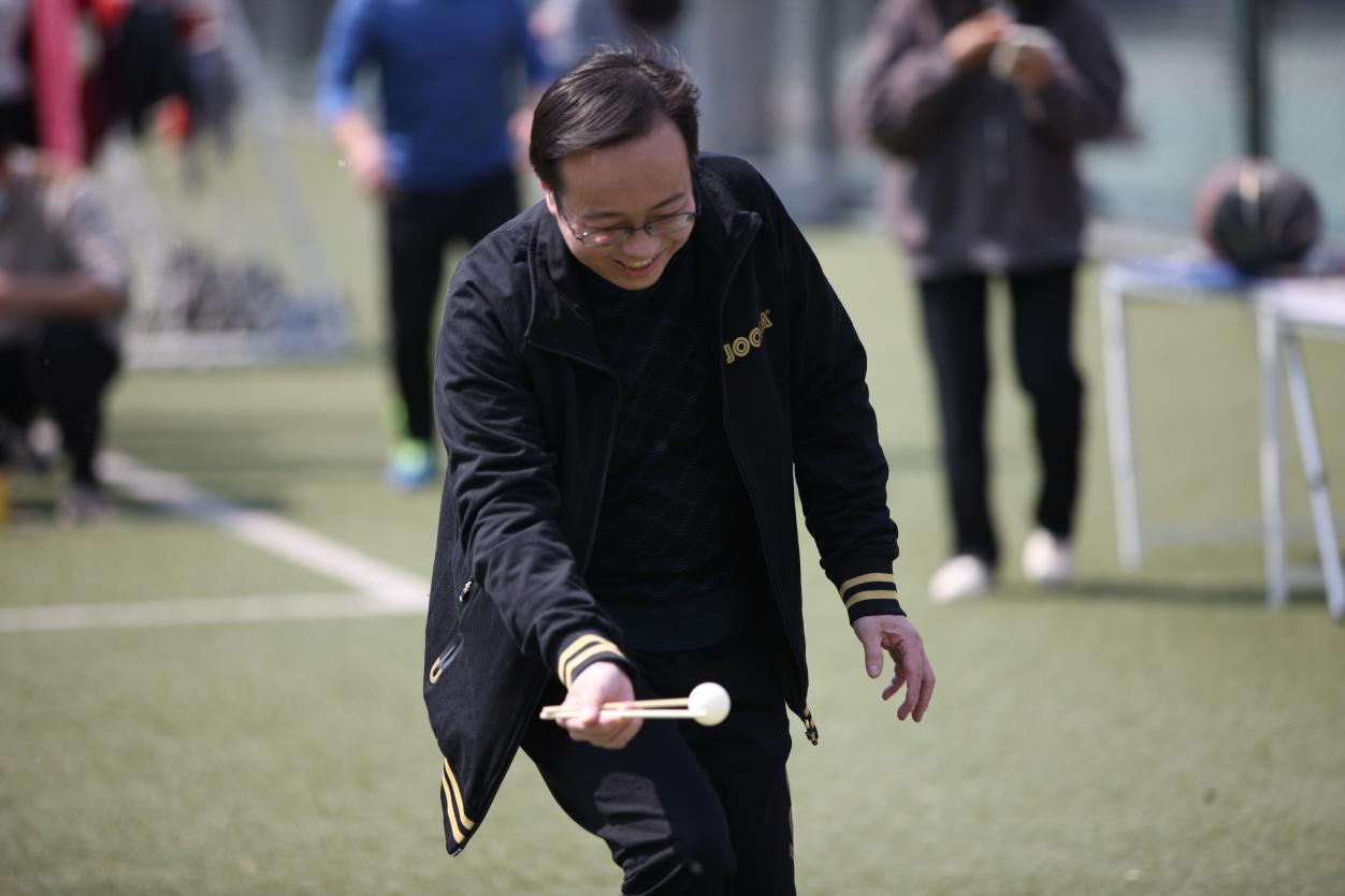 会场游戏玩法老年人-老顽童们的欢乐时光：记忆连连看、传球接力