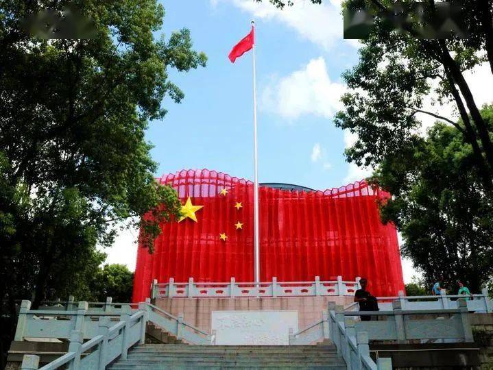 露拉3d手游-露拉 3D 手游：绚丽画面与精彩剧情，让你沉浸
