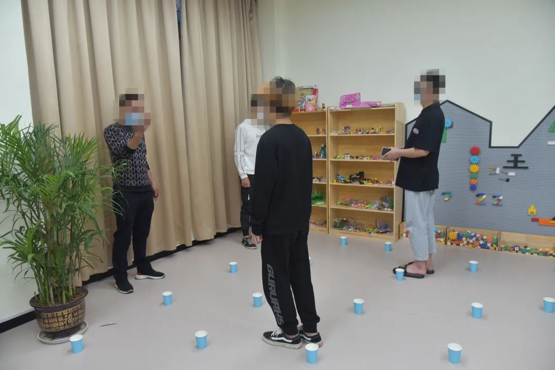 反话做动作游戏_正话反做游戏规则_话反着说游戏