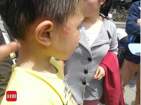 女子打小孩人肉_人贩子打孩子视频集合_人贩子打死小孩的视频
