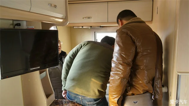 顺旅太阳能房车_梦之旅房车牛刀_特价順旅小型房车